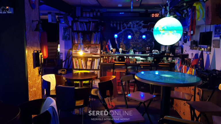 Klub Bar je pripravený na stretnutia, plánovanie nových expedícií a debaty počas dlhých zimných večerov