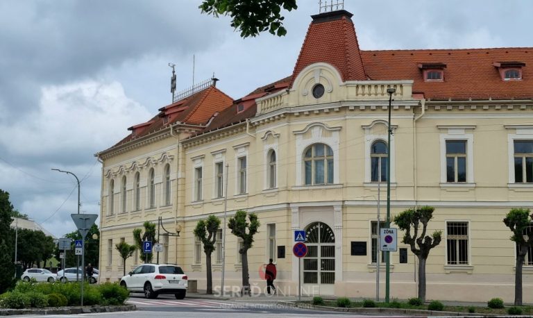 Riadne vyučovanie na základných školách v Seredi bude pokračovať 9. mája