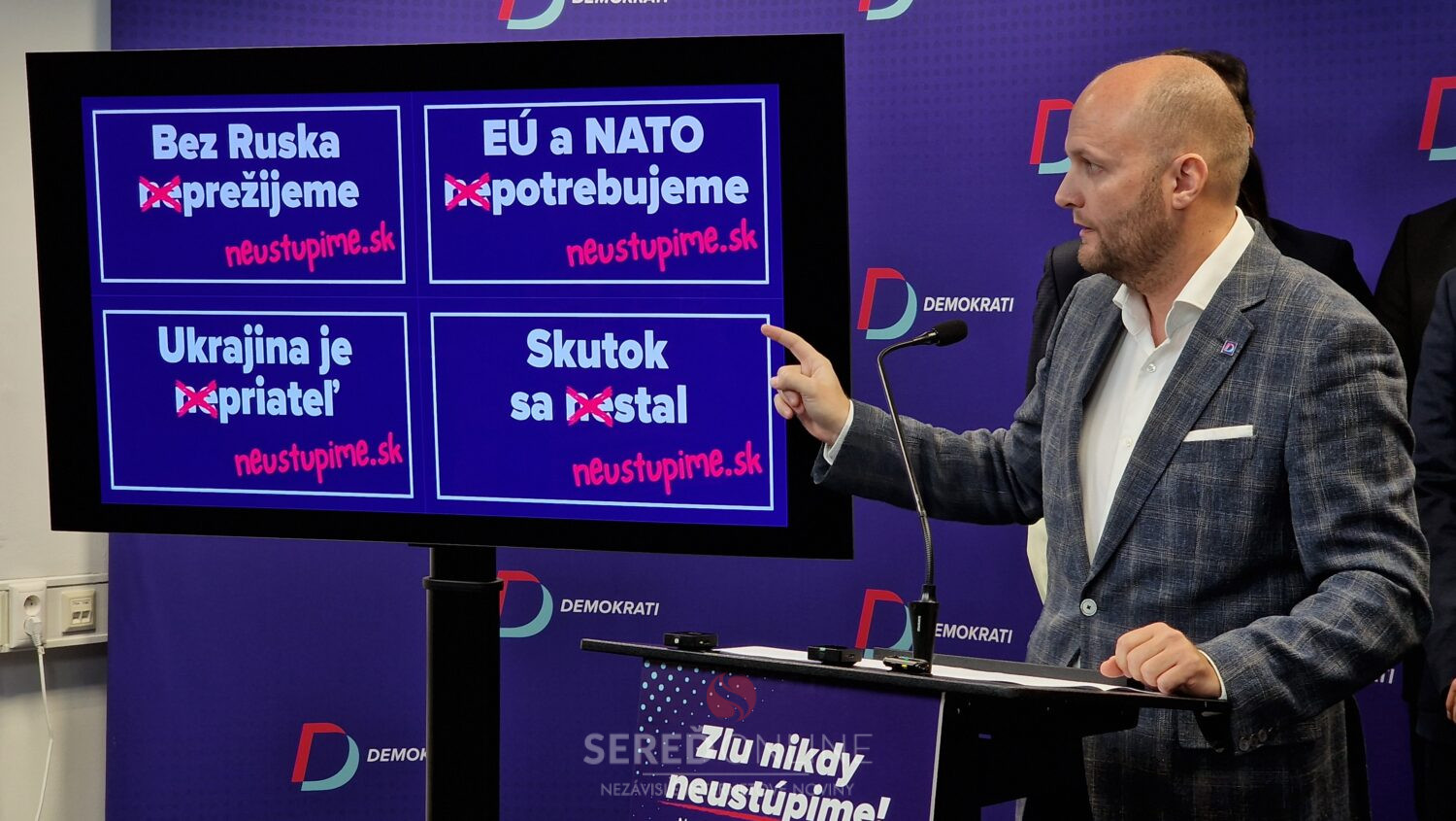 Demokrati-billboardova-kampan-Reporter24-Majko-13.jpg