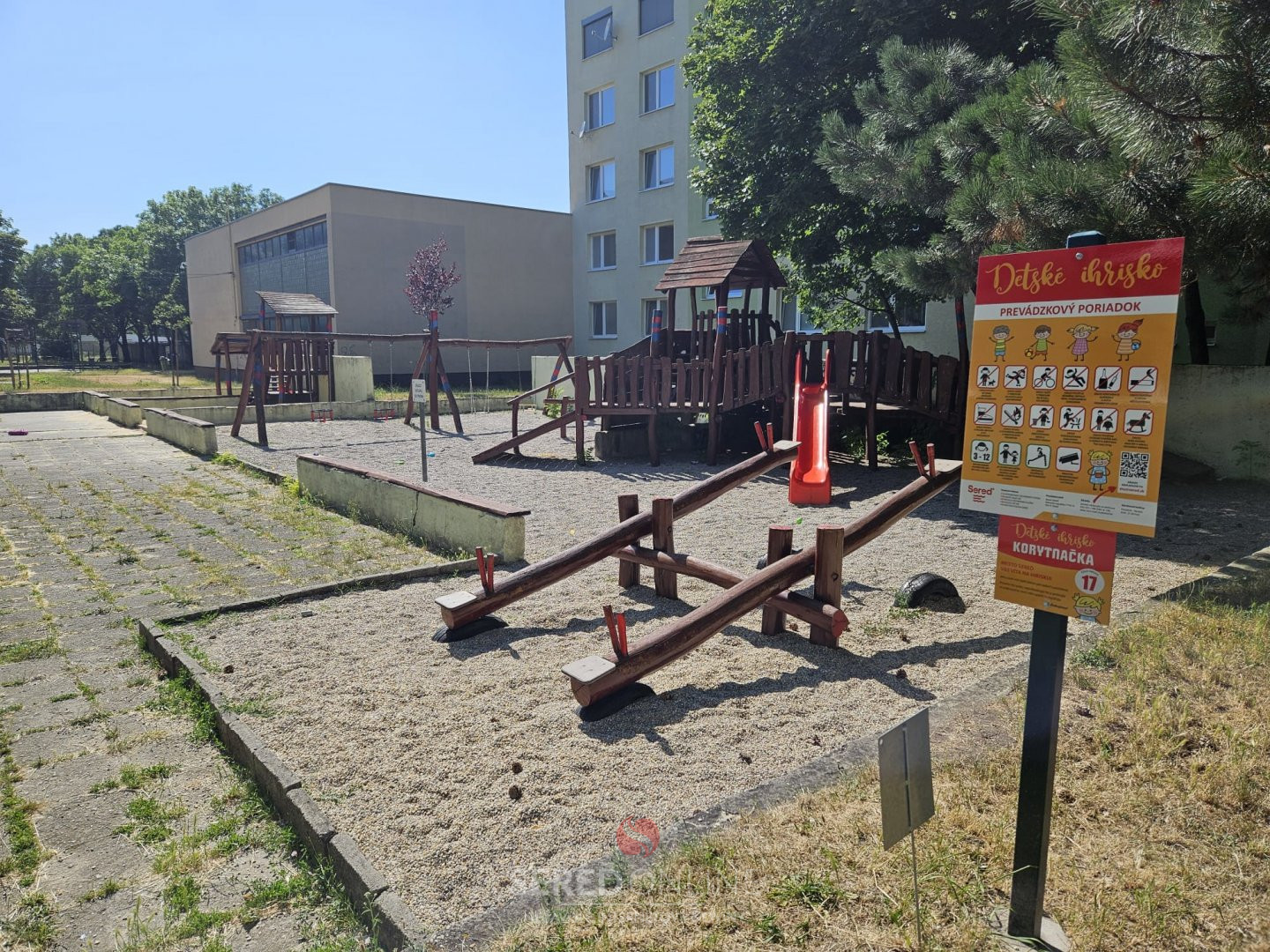 Mestská polícia o bezpečnosti detských ihrísk v Seredi