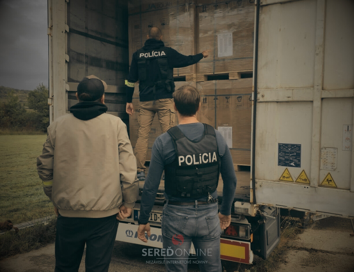 Stovky kusov solárnych panelov za tisíce eur. Polícia odhalila ďalšiu fantómovú prepravu