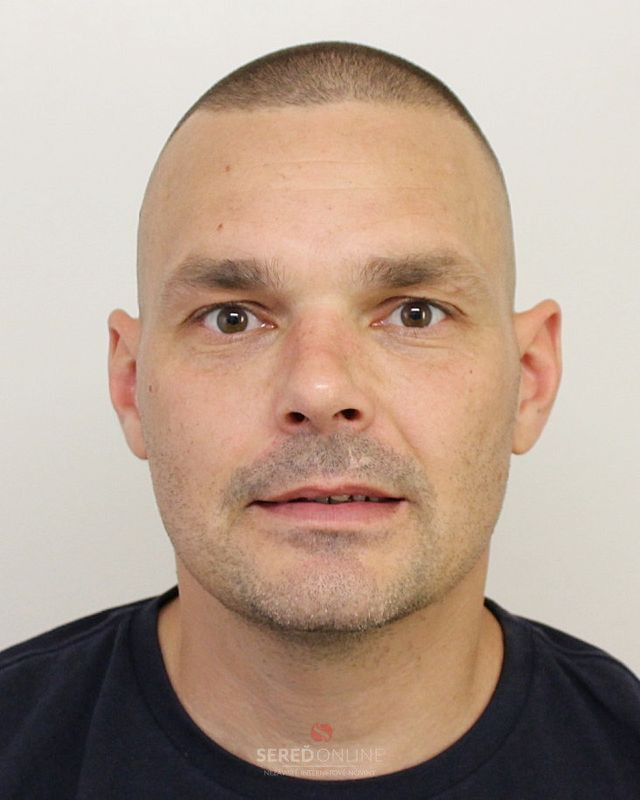 Polícia pátra po mužovi z okresu Galanta! Je podozrivý z výbuchu bankomatu v Maduniciach