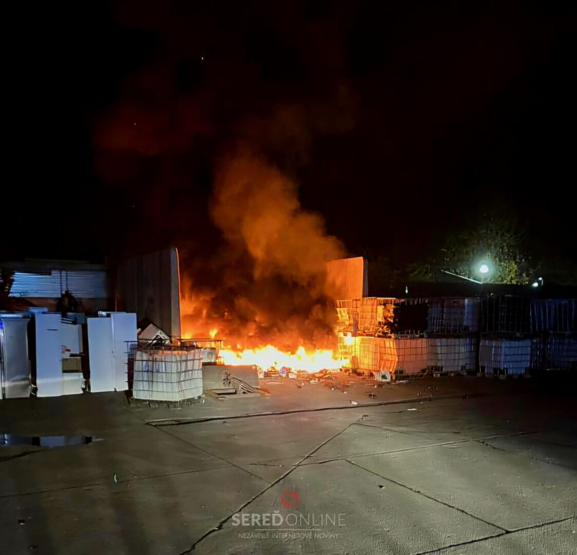 Požiar elektroodpadu v Trnave