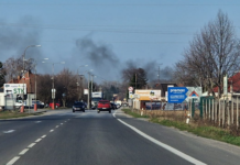 Požiar na dvore rodinného domu v Dolnej Strede. Hasiči určili príčinu požiaru