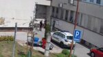 Kamery zachytili nahú ženu pri poliklinike: Prípad prevzala štátna polícia